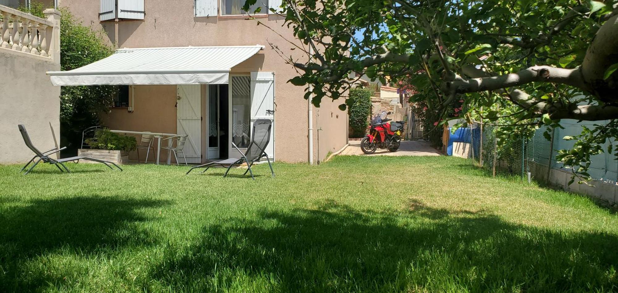 Jolie Studio En Rez De Jardin A L'Estaque Mourepiane Marseille Luaran gambar
